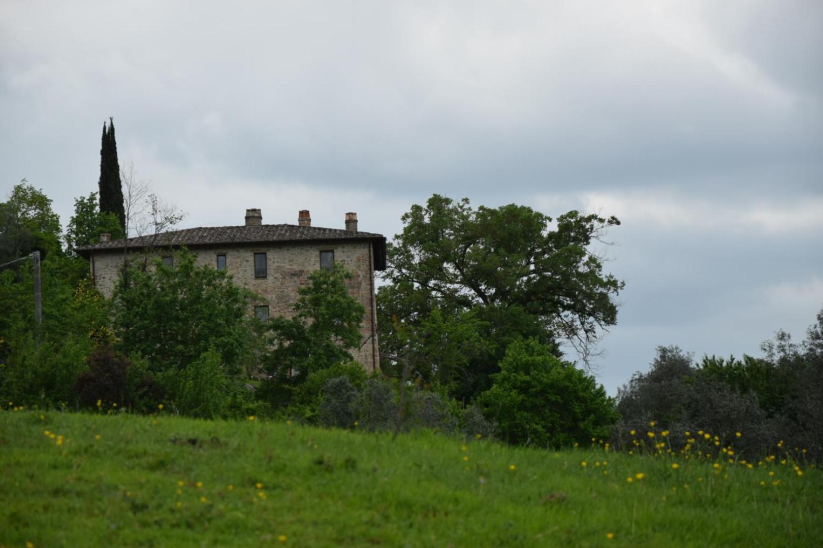 Agriturismo Il Poggio Degli Scoiattoli Perugia Exterior photo